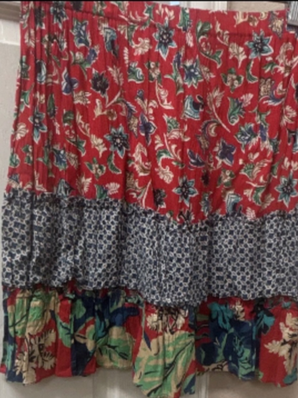 Lucia Lukken iconic short broom skirt - s